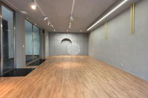 NEGOZIO A DESENZANO DEL GARDA