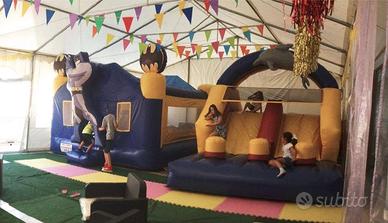 Gonfiabile Batman gigante con scivolo – 4×4 m – so