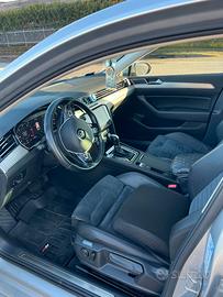 VOLKSWAGEN PASSAT EXECUTIVE 2.0 TDI 150 CV