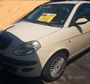 Ricambi vari lancia ypsilon anno 2004 cc1.2b