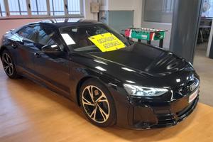 AUDI e-tron GT quattro TETTO