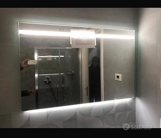 Specchio bagno  a led