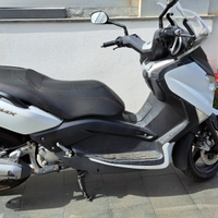 Yamaha Xmax 250