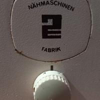 Macchina da cucire vintage anno 1950