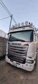 Trattore stradale scania R490