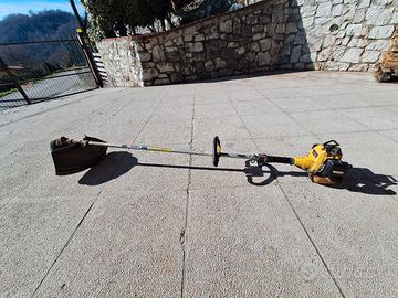 decespugliatore Kawasaki 