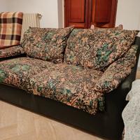 2 divani a 3 e 2 posti con cuscini sfoderabili