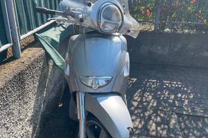 Aprilia scarabeo 250