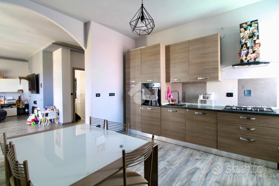4 LOCALI A SANTENA - Vista 5