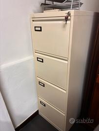 Schedario porta pratiche e documenti con cullette