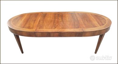 Tavolo ovale allungabile con prolunghe interne