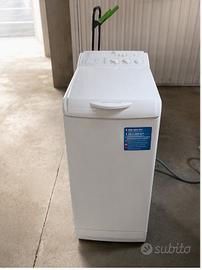Lavatrice indesit carica dall’alto salvaspazio