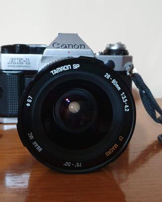 CANON AE -1 PROGRAMM + ACCESSORI
