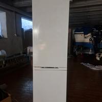 frigorifero-freezer  ikea modello HAFTIGT