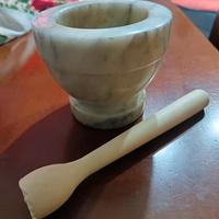 mortaio in marmo vintage