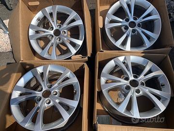 Cerchi alfa romeo 16