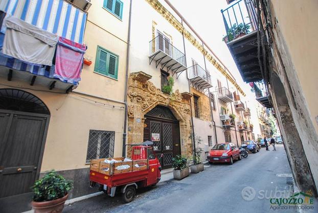 P.zza Indipendenza-Porta di Castro Loc.Comm.le 45