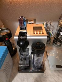 macchina del caffè nespresso de longhi