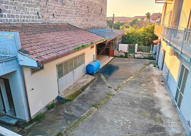 Intera proprietà di circa 500 Mq