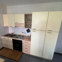 Cucina conpleta di elettrodomestici