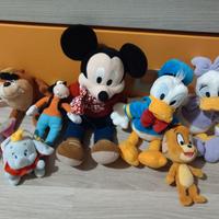 Peluches vari personaggi