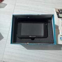 Display multimediale da moto con telecamere