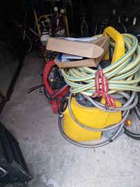  attrezzatura per idraulico