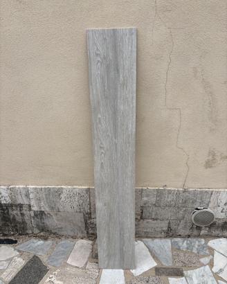 Circa 50 MQ GRES PORCELLANATO EFFETTO LEGNO 20x120