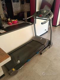 tapis roulant elettrico getfit route770 + T-crunch