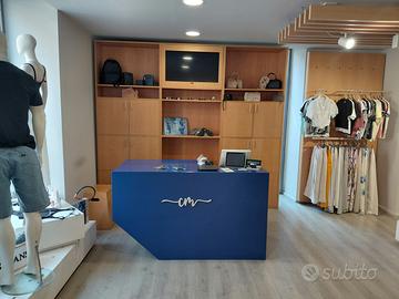 Arredo completo per negozio