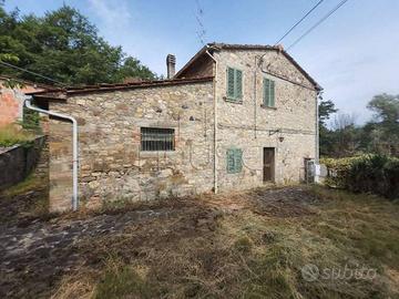 Rustico / Casale di 141 m² con più di 5 locali e b