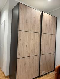 Mobile a due ante scorrevole e comò