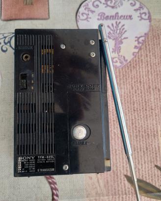 Radio Sony TFM-825L
