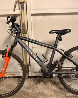 MTB ragazzo Rockrider 5.2 Junior 24” – 18 velocità
