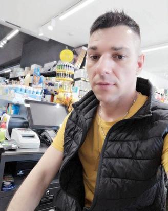 Commesso magazziniere scaffalista