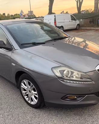 LANCIA Delta 2.0 MJT DPF Executive senza nessun
