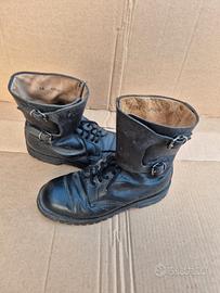 stivali anfibi mitari