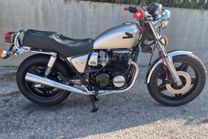 Honda CB 650C iscritta ASI