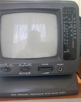 Televisore/radio antico