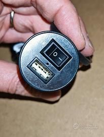 Modulo usb con interruttore 