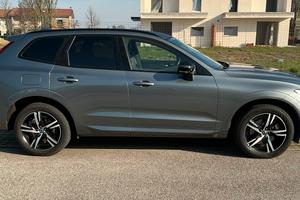 Volvo XC60 B4 (d) AWD  R-DESIGN Full Opt. Pelle