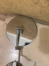 Specchio cosmetico da parete