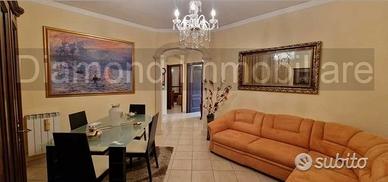 Appartamento rifinito con garage a Riposto