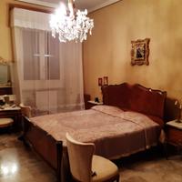 Camera da letto completa . Mobile di Cantù.