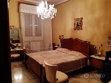 Camera da letto completa . Mobile di Cantù.