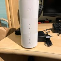 Router ZTE MC801A