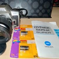 Minolta Dynax 505Si Super con obiettivo 28-80