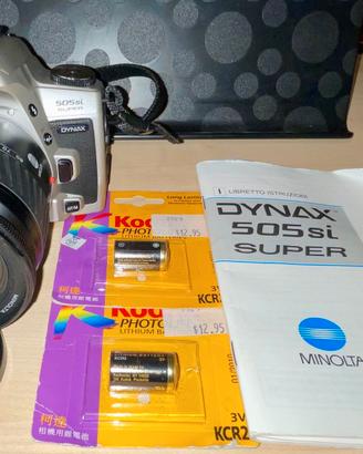 Minolta Dynax 505Si Super con obiettivo 28-80