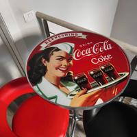 Set tavolino all americana con sgabelli