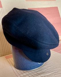 Cappello vintage. Coppola stile classico marinaio.